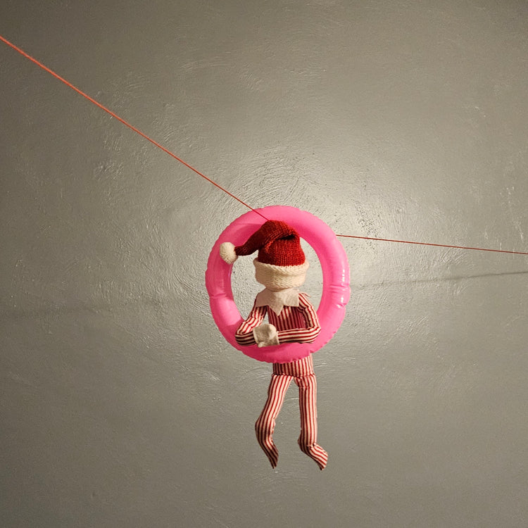 Elf Zip-Line with Ring